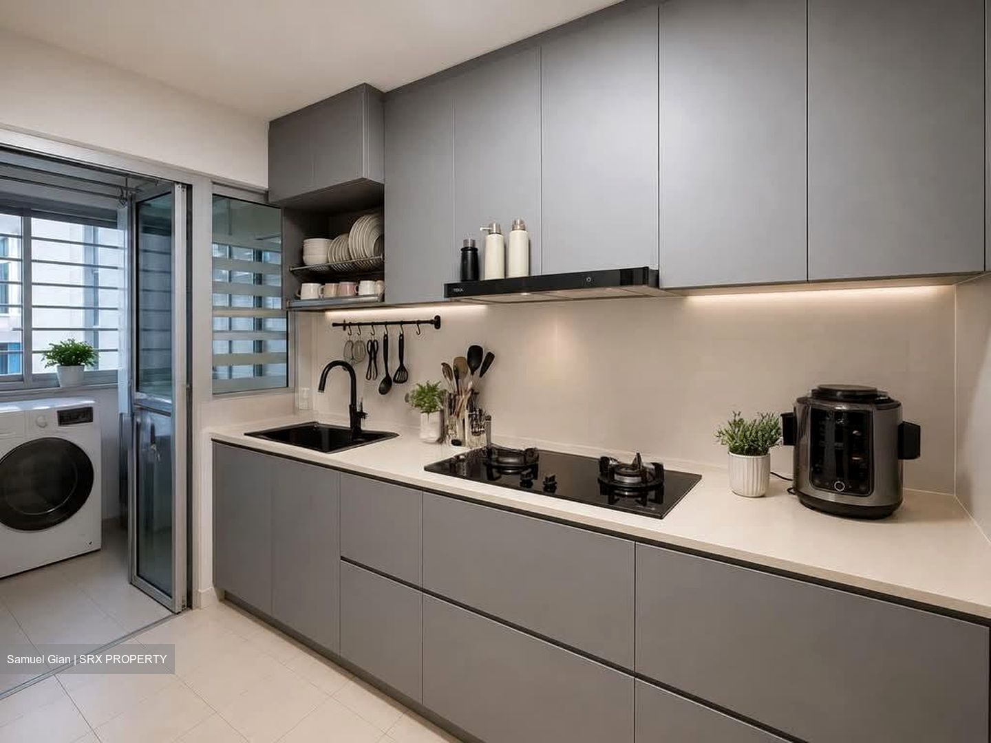 Blk 293D Skypeak @ Bukit Batok (Bukit Batok), HDB 4 Rooms #579654821